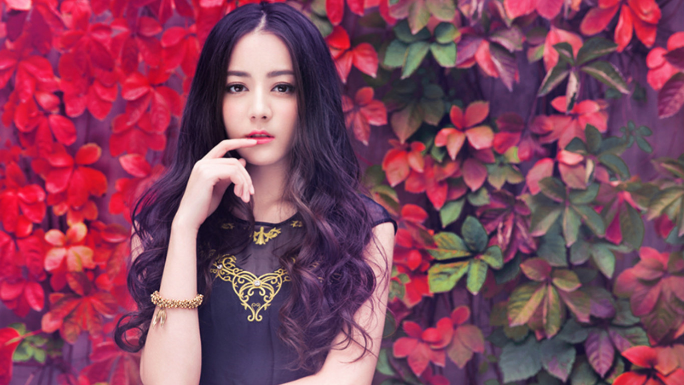 气质美女迪丽热巴写真壁纸