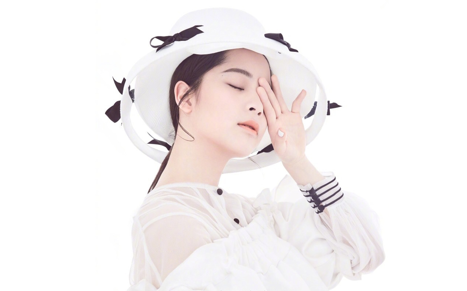 大提琴美女欧阳娜娜图片