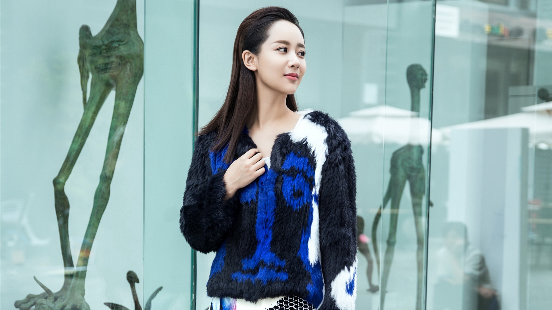 美女明星杨紫桌面壁纸