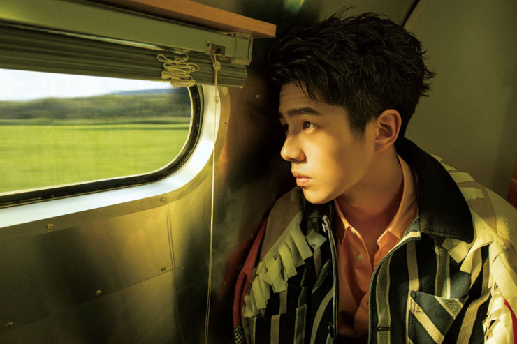 阳光男孩刘昊然壁纸