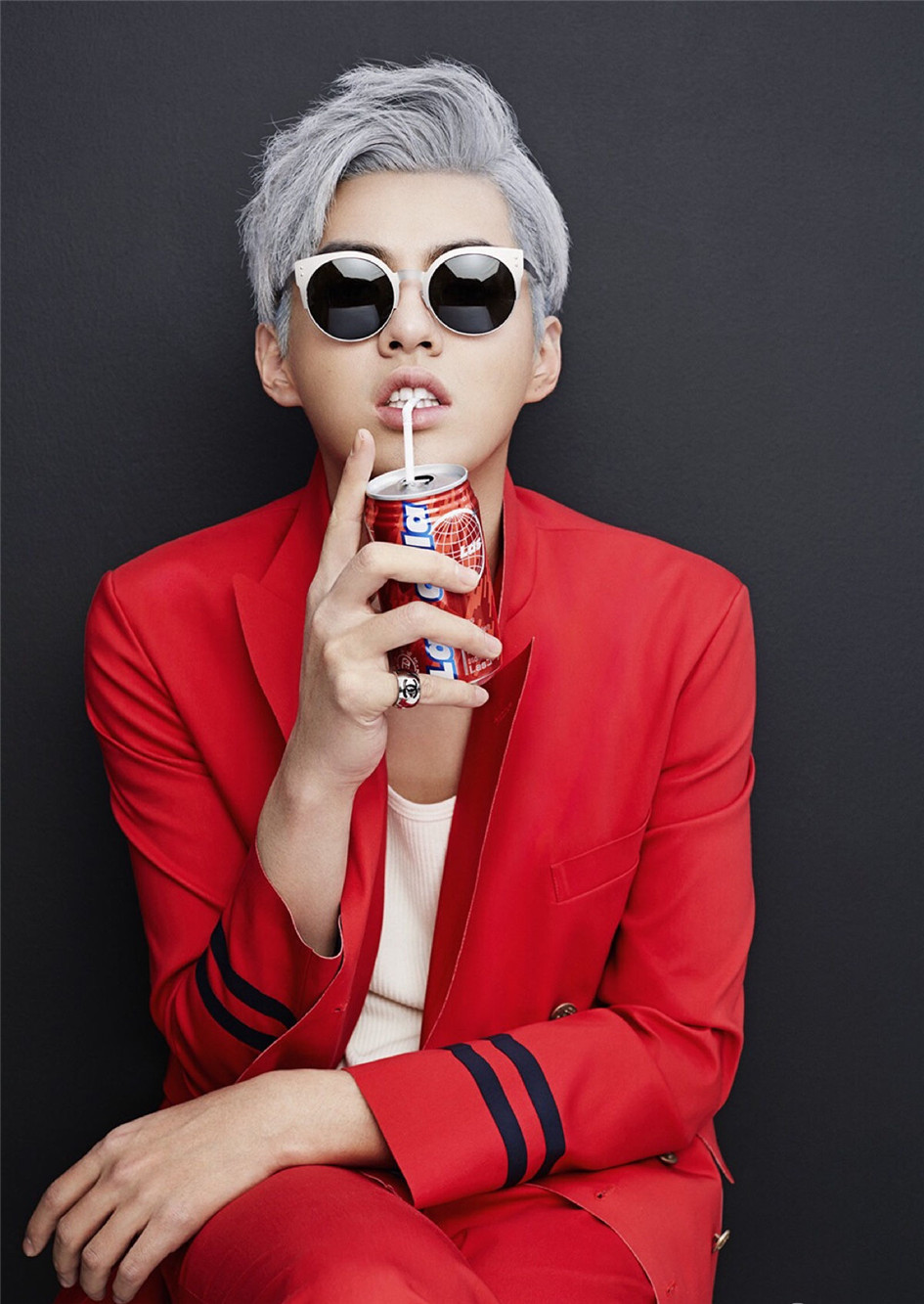 吴亦凡帅气写真