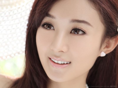 赵丽颖可爱呆萌照片高清壁纸