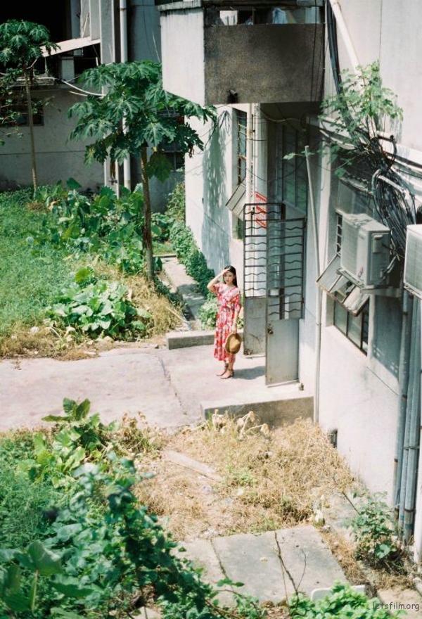 复古红色长裙美女魅力女人味散发