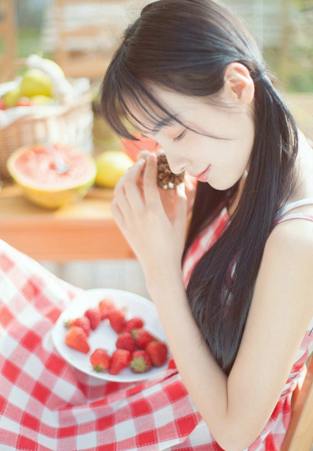 清纯活泼甜美草莓味马尾女生