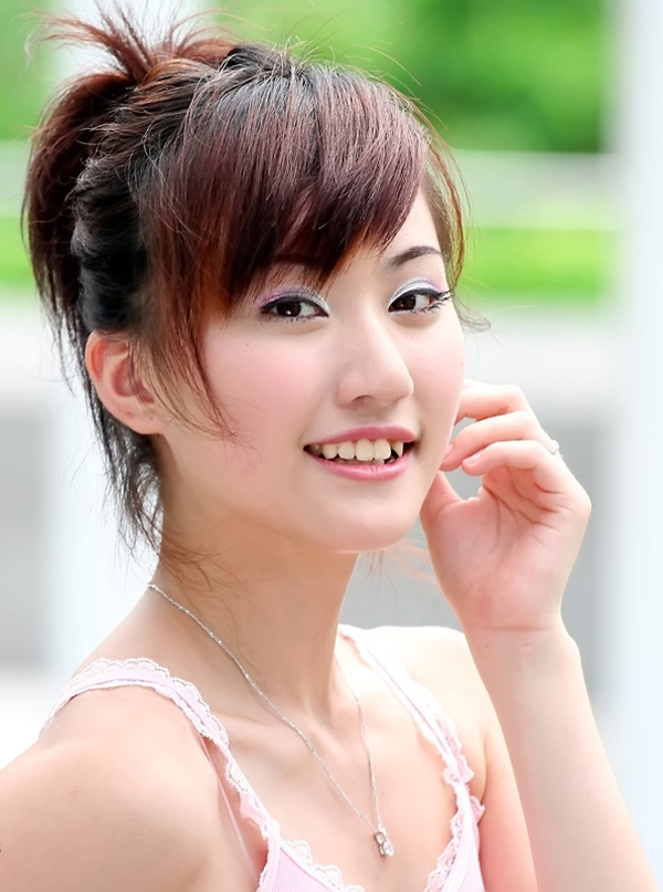 别人家的女朋友，这么靓丽!