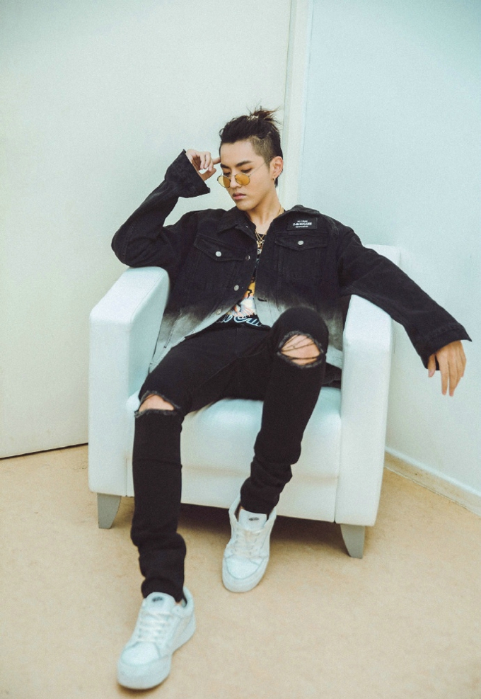 吴亦凡菠萝头气质时尚写真