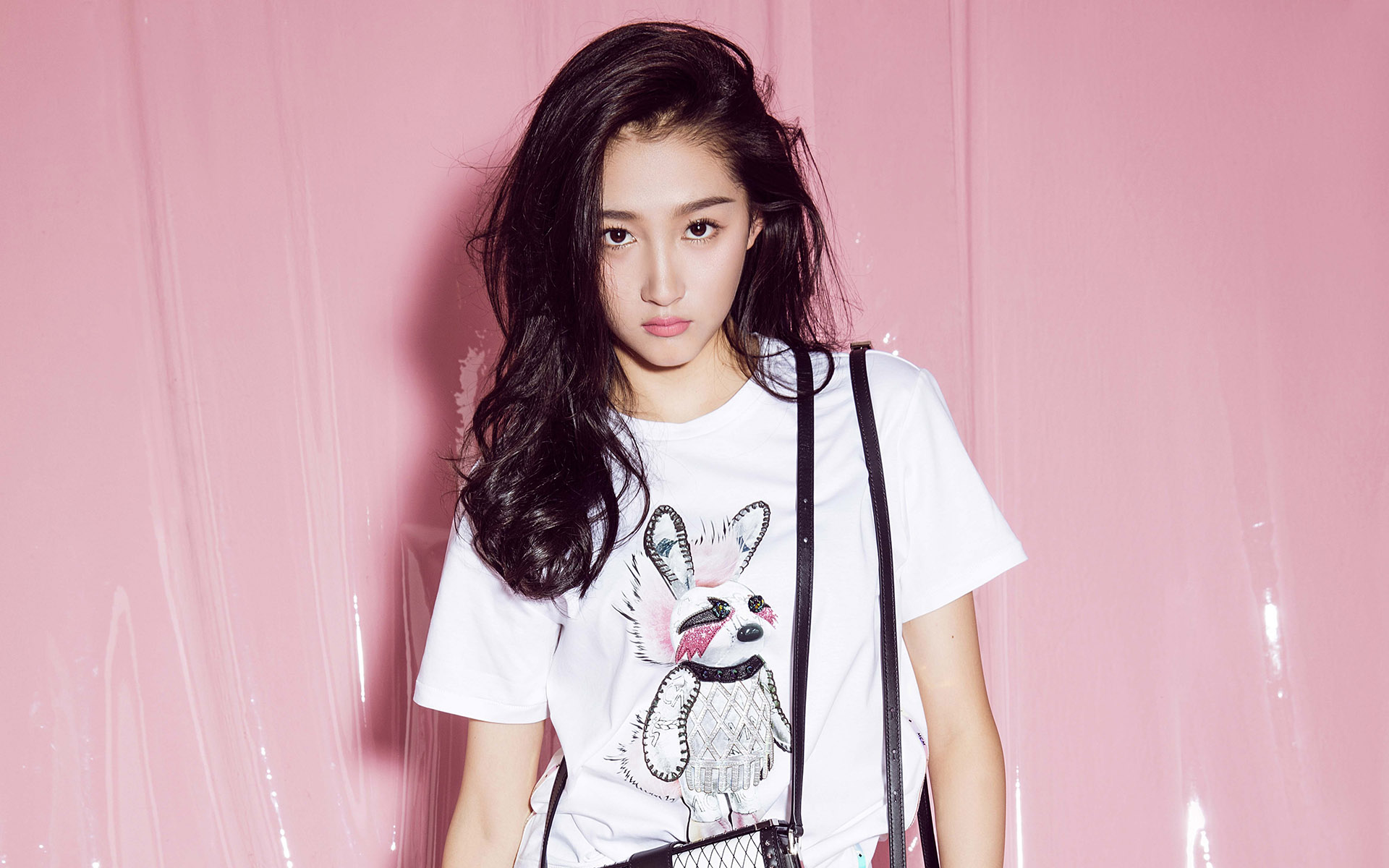 大长腿学霸美女关晓彤壁纸