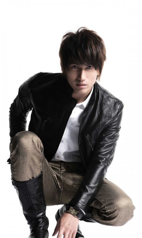 言承旭帅气写真图片