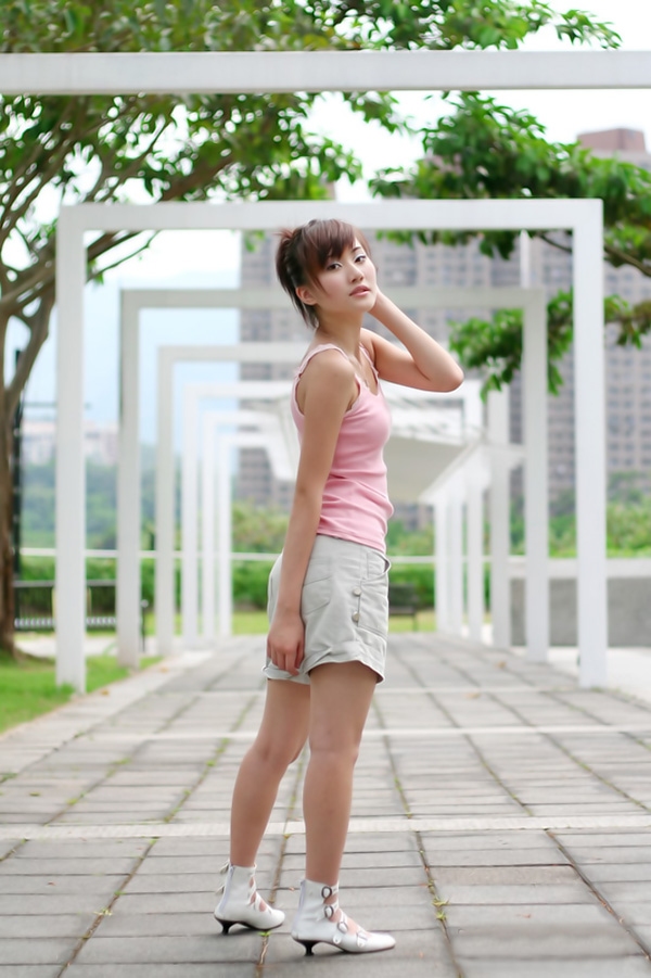 别人家的女朋友，这么靓丽!