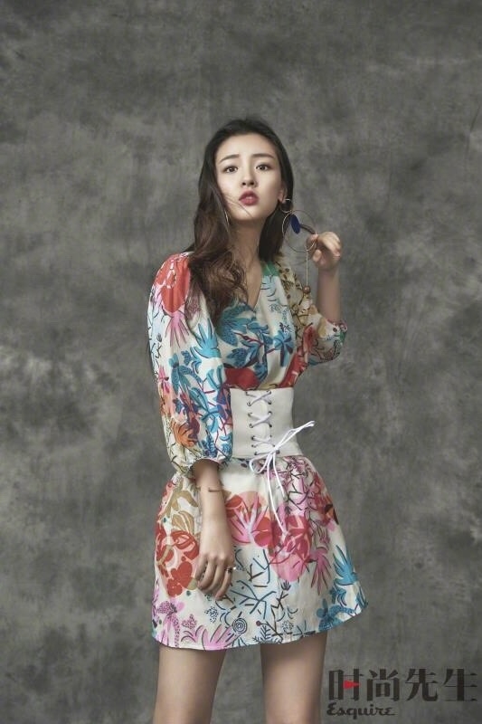 吴倩时尚先生青春干练帅气写真封面