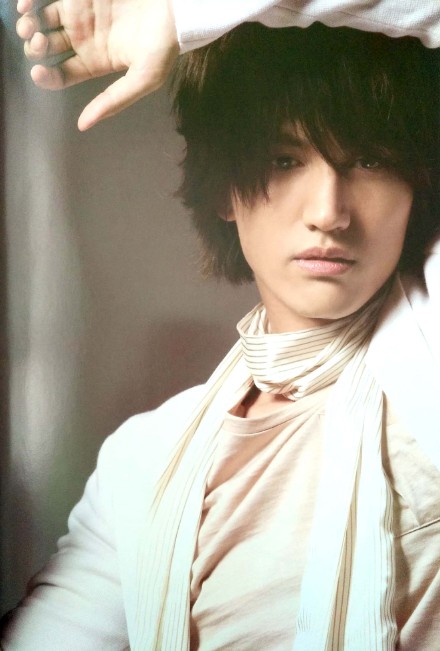 言承旭多出来的自由帅气忧郁型男写真