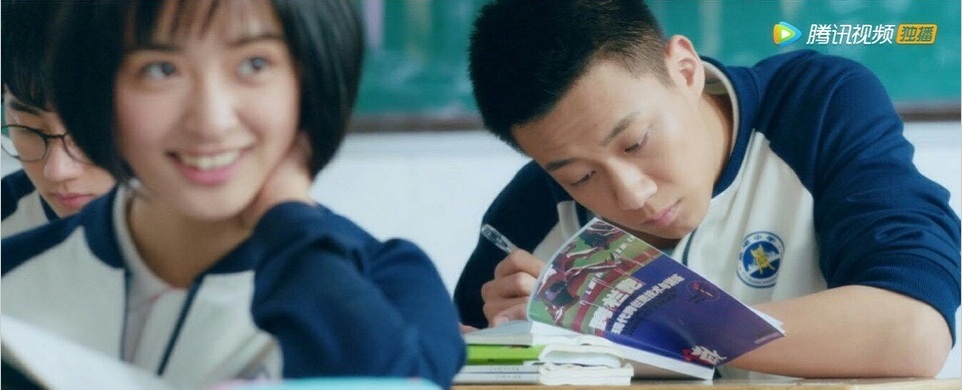 致我们单纯的小美好黑帅小哥哥吴柏松高至霆高清剧照