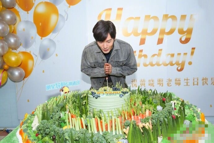 黄晓明2017年生日图片