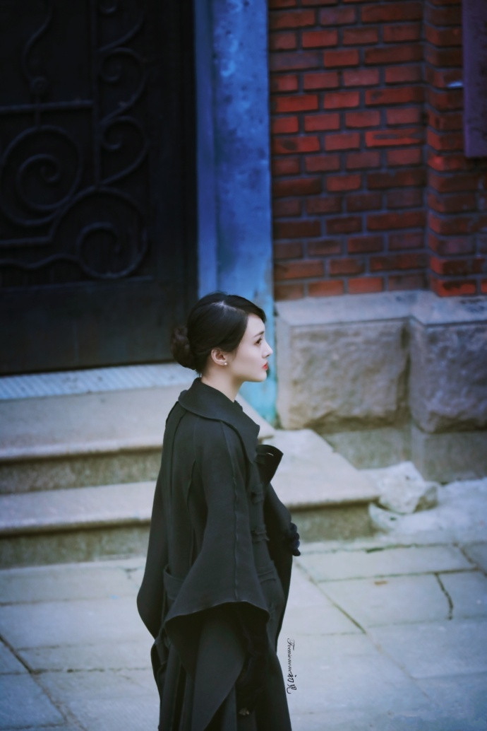 郑爽新剧绝密者最新路透