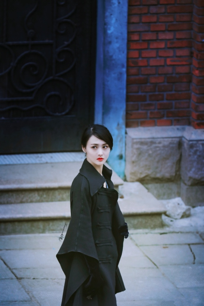 郑爽新剧绝密者最新路透