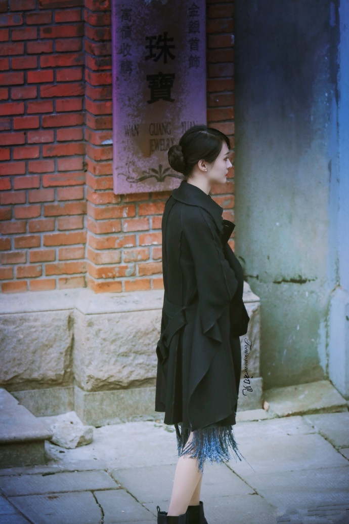 郑爽新剧绝密者最新路透