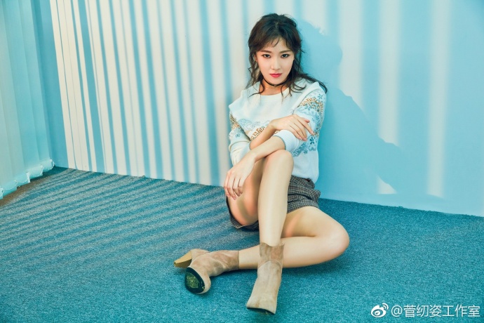 《猎场》女主菅韧姿气场全开时尚写真大片