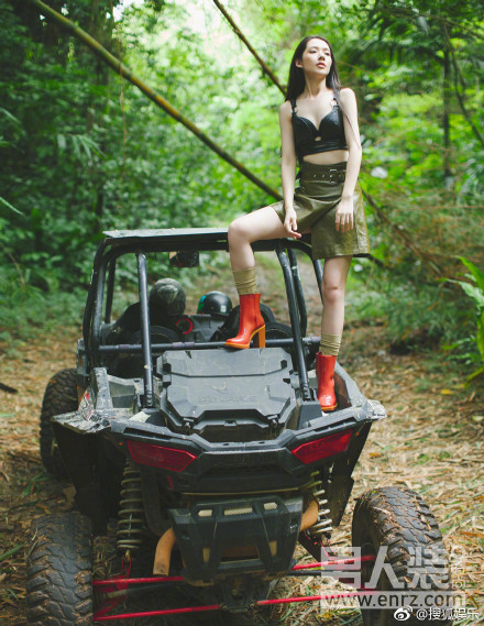 郭碧婷男人装性感诱人完整大片写真