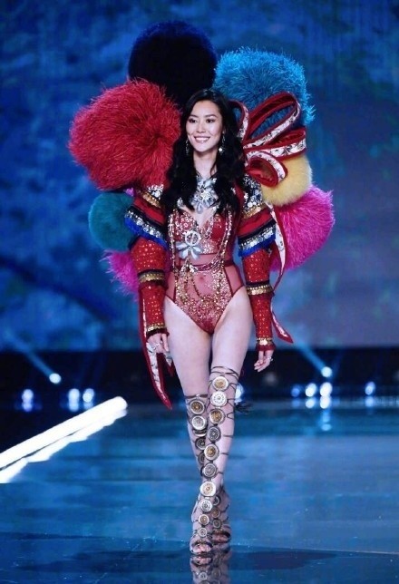 刘雯2017上海维密秀写真照曝光