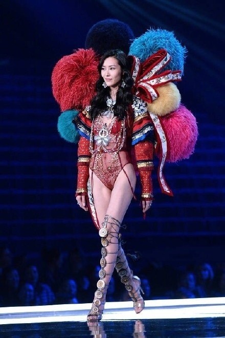 刘雯2017上海维密秀写真照曝光