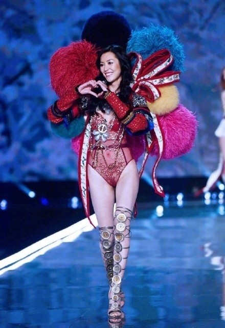 刘雯2017上海维密秀写真照曝光