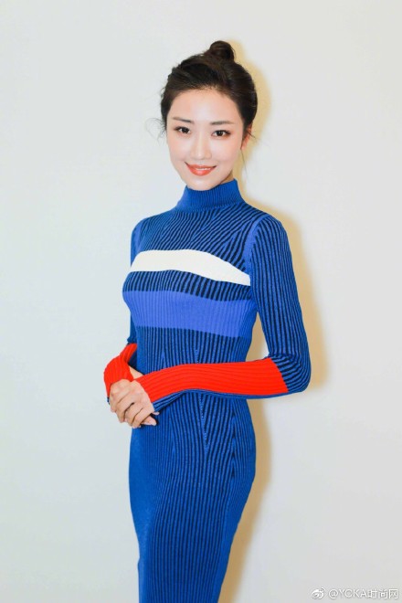 菅韧姿可爱少女辫文艺清纯写真