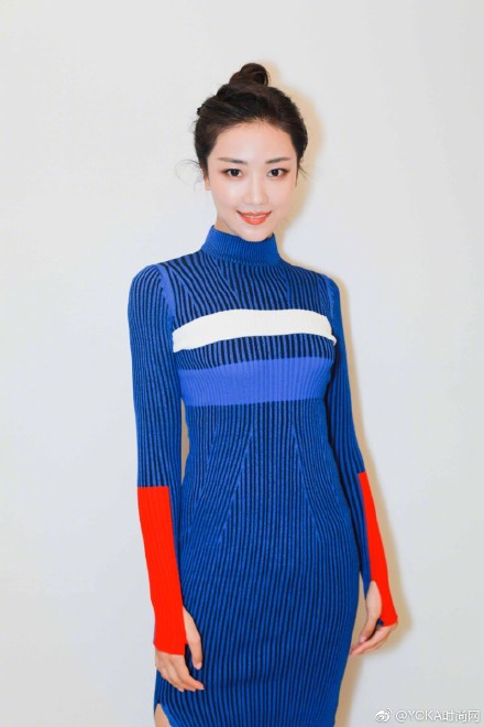 菅韧姿可爱少女辫文艺清纯写真