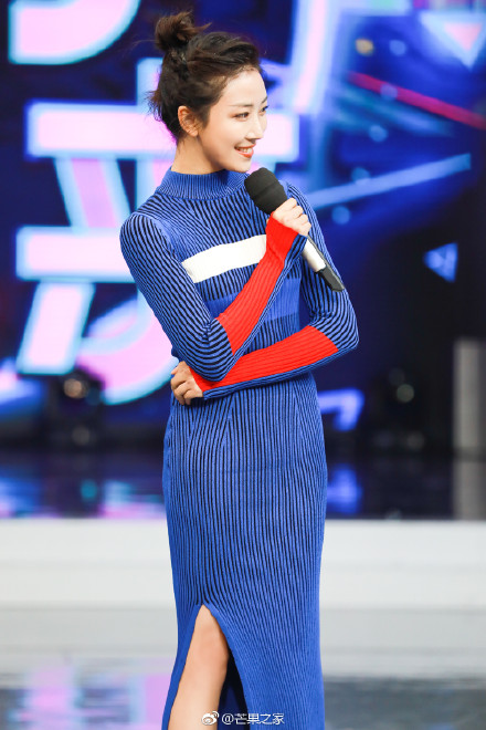 菅韧姿可爱少女辫文艺清纯写真