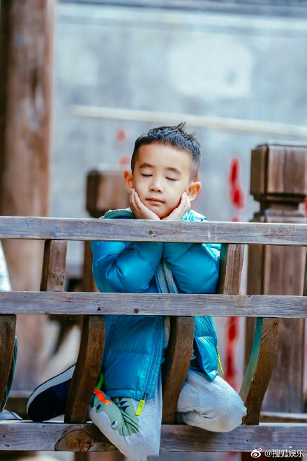 可爱萌娃Jasper一组萌照写真