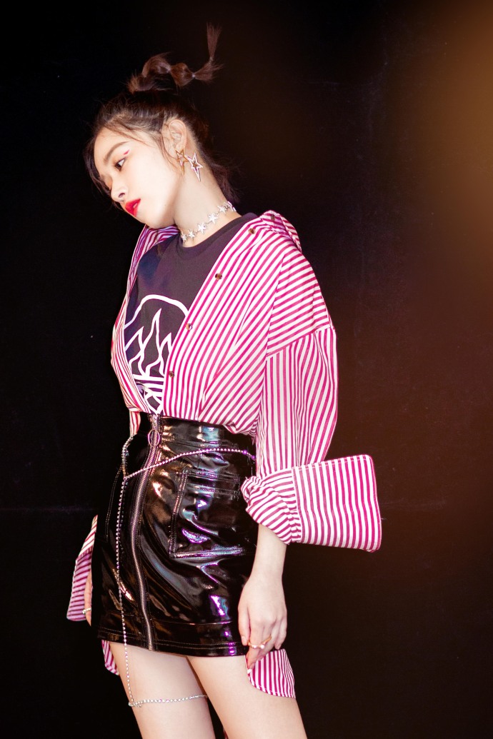 阚清子性感气质时尚写真