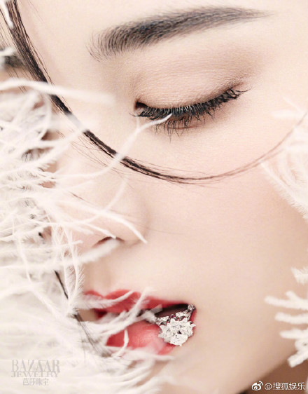 古力娜扎时尚杂志封面写真曝光