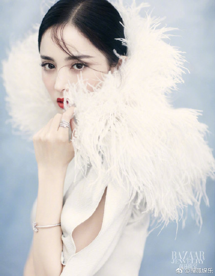古力娜扎时尚杂志封面写真曝光