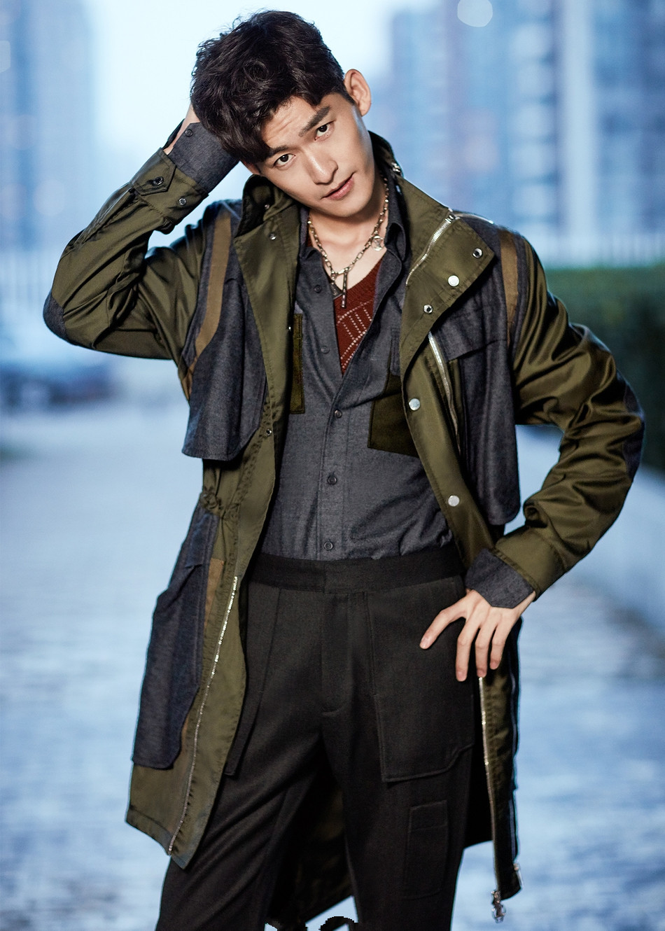 张翰一改塘主形象变身帅气型男