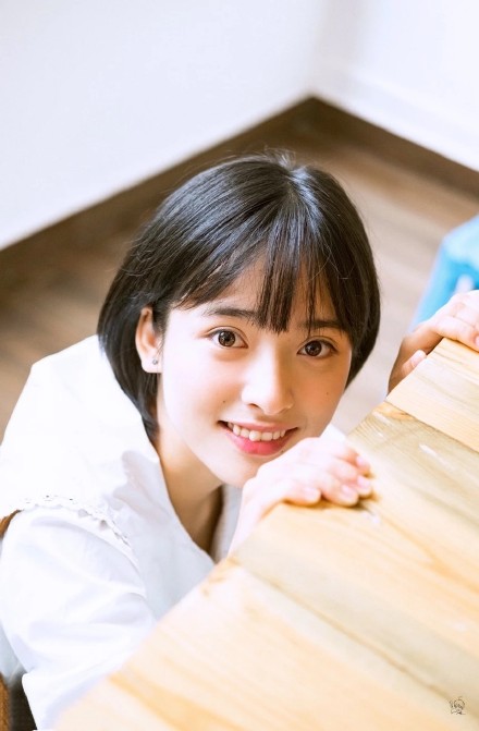 沈月阳光美少女壁纸写真照