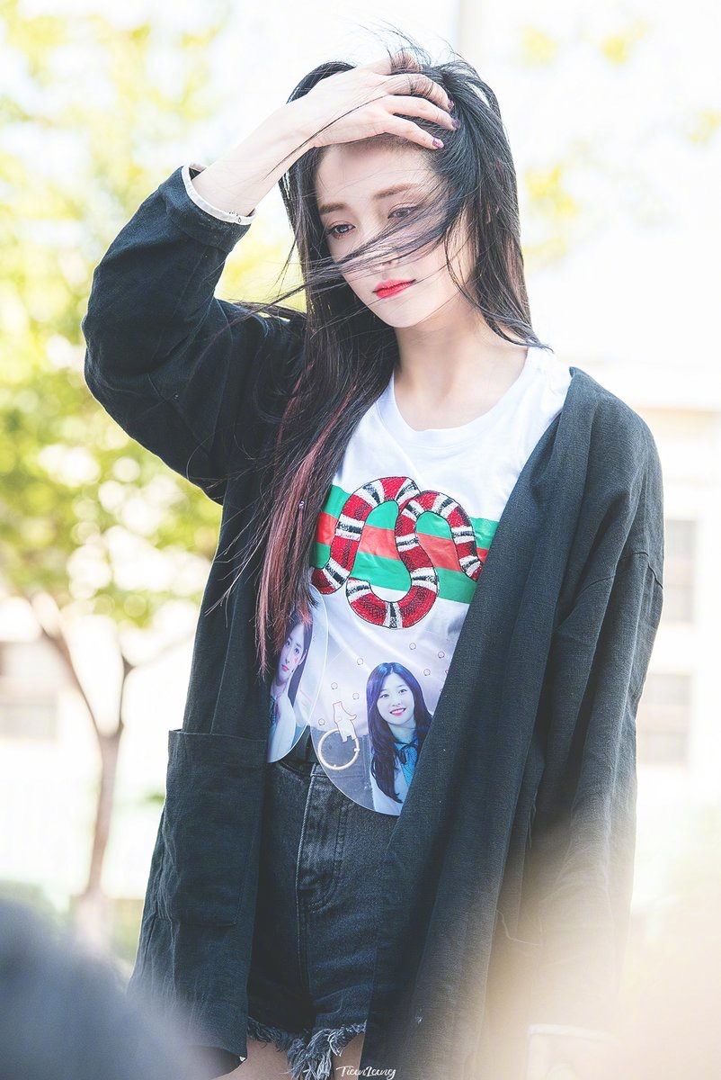 小仙女周洁琼美艳无水印清纯写真