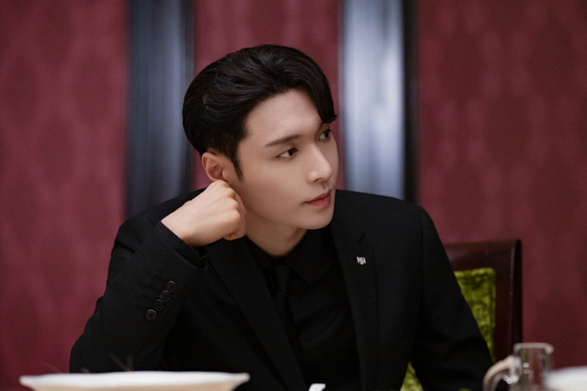 张艺兴新剧《相逢时节》宁恕剧照