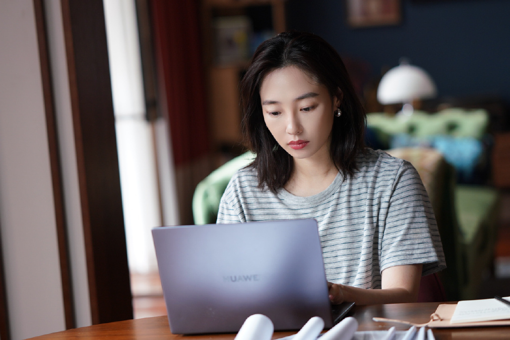 白百何《我们的婚姻》沈彗星人物剧照图片