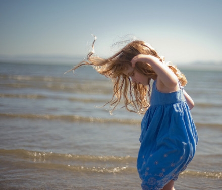 人不曾老去，直到悔恨取代了梦想