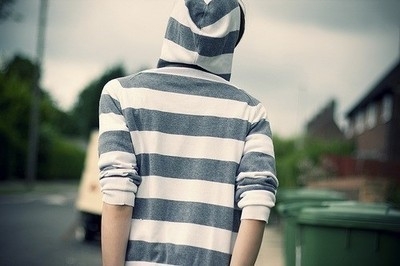 一句话经典：别在最美的时光里让自己满腹委屈。