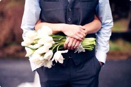 一句话经典语录：人懒惰久了，稍微努力一下，就以为在拼命。