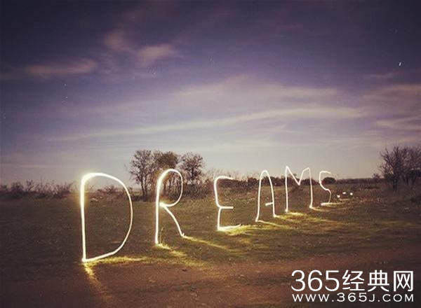 一句话经典语录：人懒惰久了，稍微努力一下，就以为在拼命。