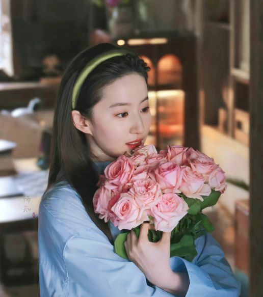 刘亦菲捧花头像高清原图