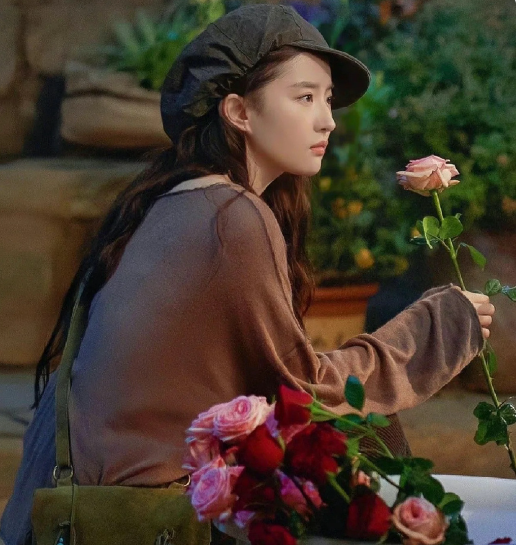 刘亦菲捧花头像大全高清原图分享