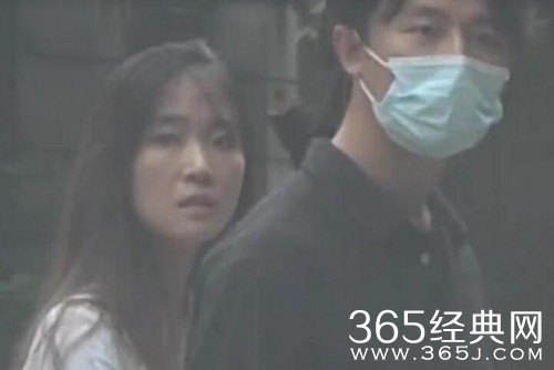 【明星动态大追踪】黄轩与长发美女举止亲密  疑似恋情曝光