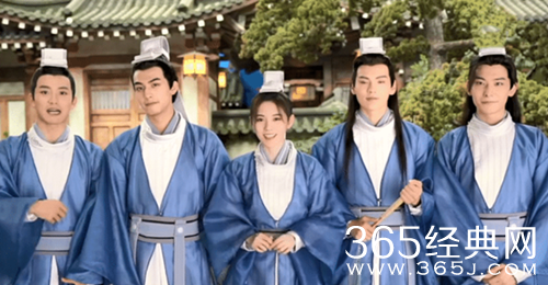 【再现名场面】盘点电视剧中女扮男装的场面，哪个女明星的男装扮相能get到你的心呢？