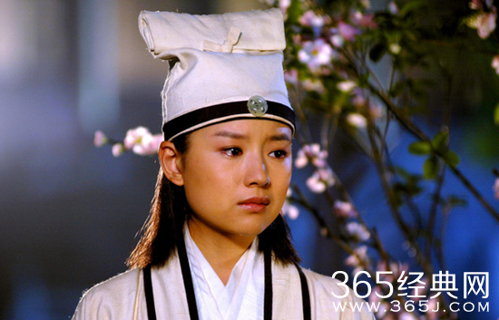 【再现名场面】盘点电视剧中女扮男装的场面，哪个女明星的男装扮相能get到你的心呢？